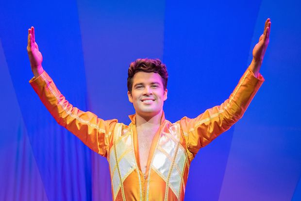 2)Joe McElderry in Joseph and the Amazing Technicolor Dreamcoat (c)Mark ....jpg