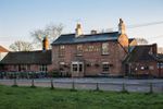 the-cricketers-pub-woking.jpg