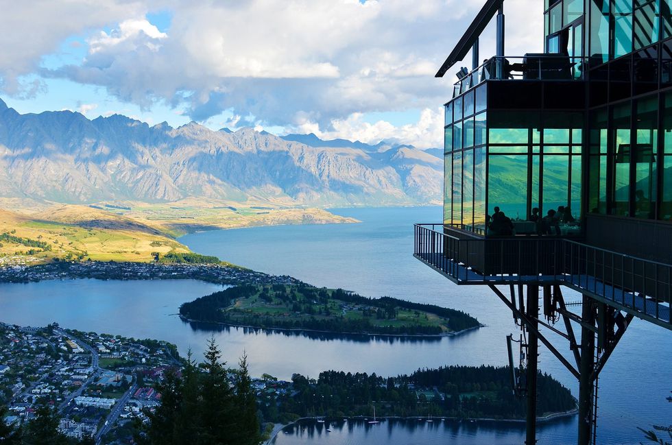 new-zealand-lake-mountain-landscape-37650.jpeg