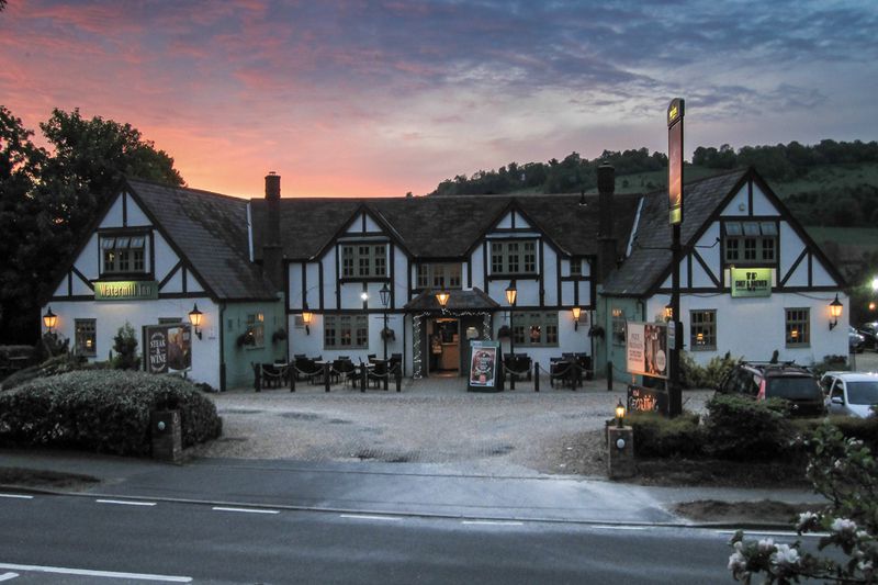 10 best pubs in Dorking - Essential Surrey & SW London