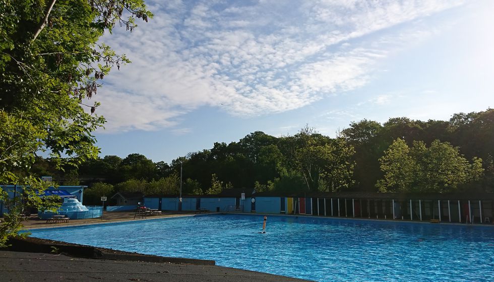 tooting lido opening