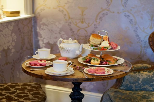 best-afternoon-tea-surrey-london.jpg