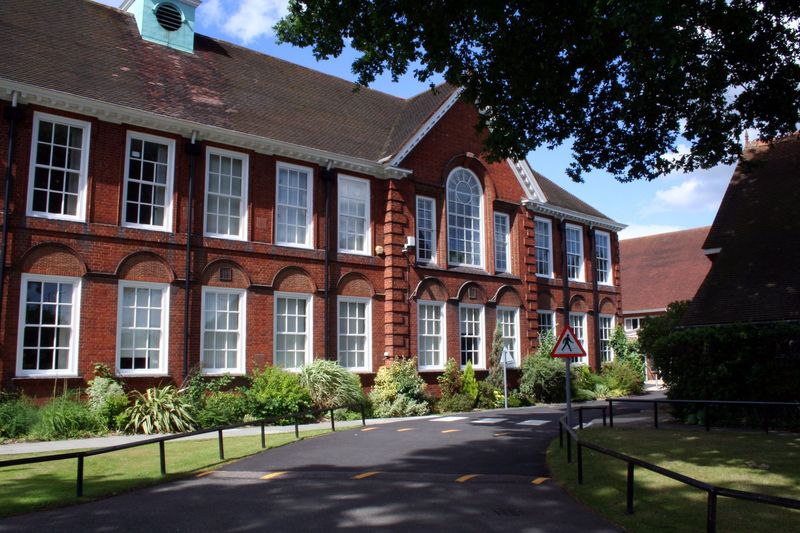 Sir William Perkins School - Essential Surrey & SW London