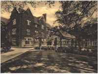 Reed's School in the 1950s.jpg