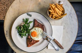 Minute Steak Egg and Chips-5.jpg