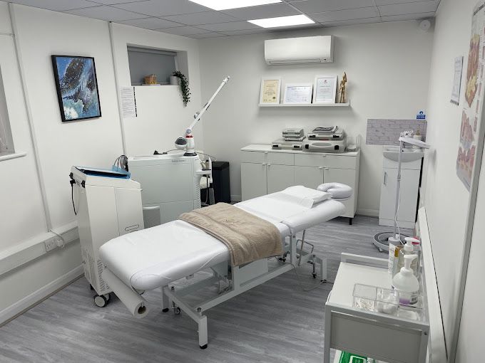 lysa cosmetics surrey clinic.jpg