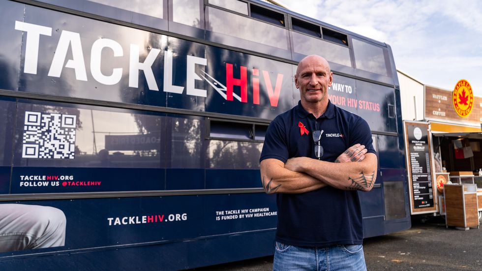 Gareth Thomas Red Ribbon.jpg