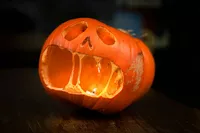 g live pumpkin carving.webp