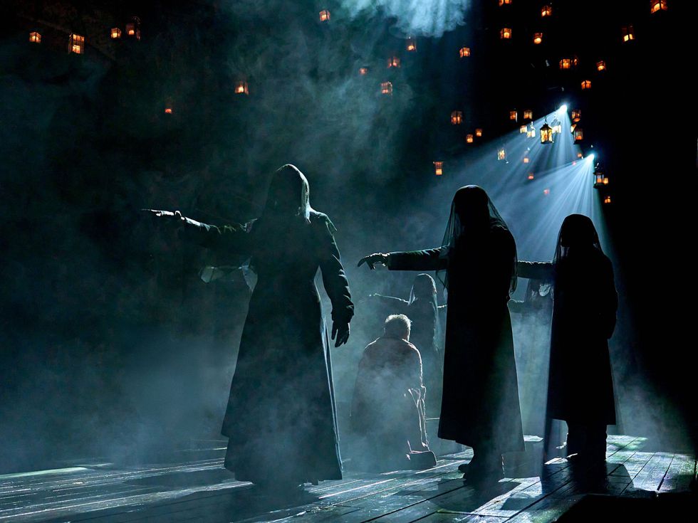 The Company in A Christmas Carol at The Old Vic (2024). Photo by Manuel Harlan (2).jpg