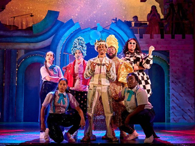 The Cast of Aladdin - Lyric Hammersmith - Photo credit Manuel Harlan (224).jpg