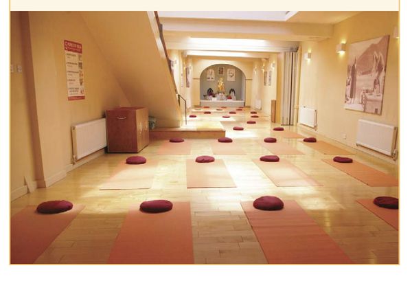 Sivananda Yoga, Putney