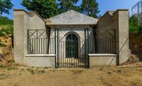 Mausoleum-Deepdene-Trail-©-MVDC-768x467.jpg